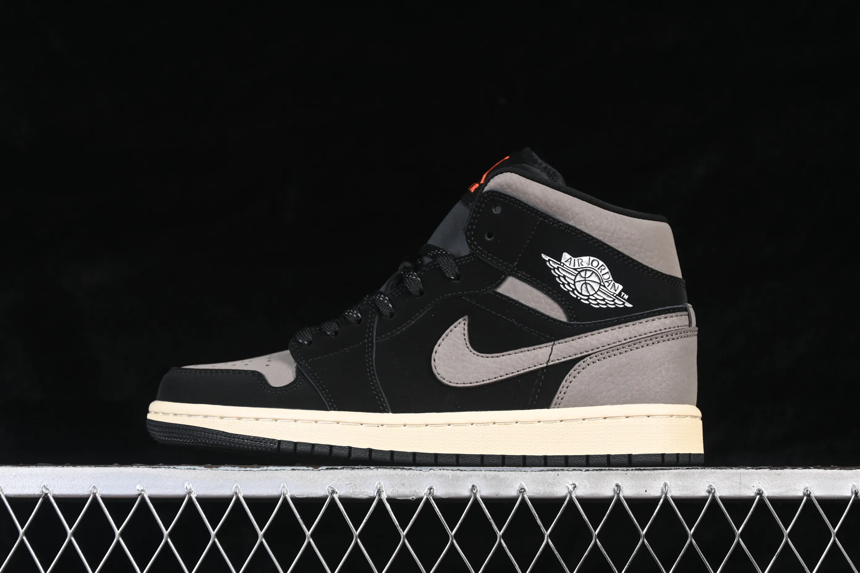 All categories Air Jordan Jordan series basketball shoes Air Jordan 1 Mid Air Jordan 1 Mid AJ1 Joe 1 gray black Chinese culture and leisure sneakers IB7110-002